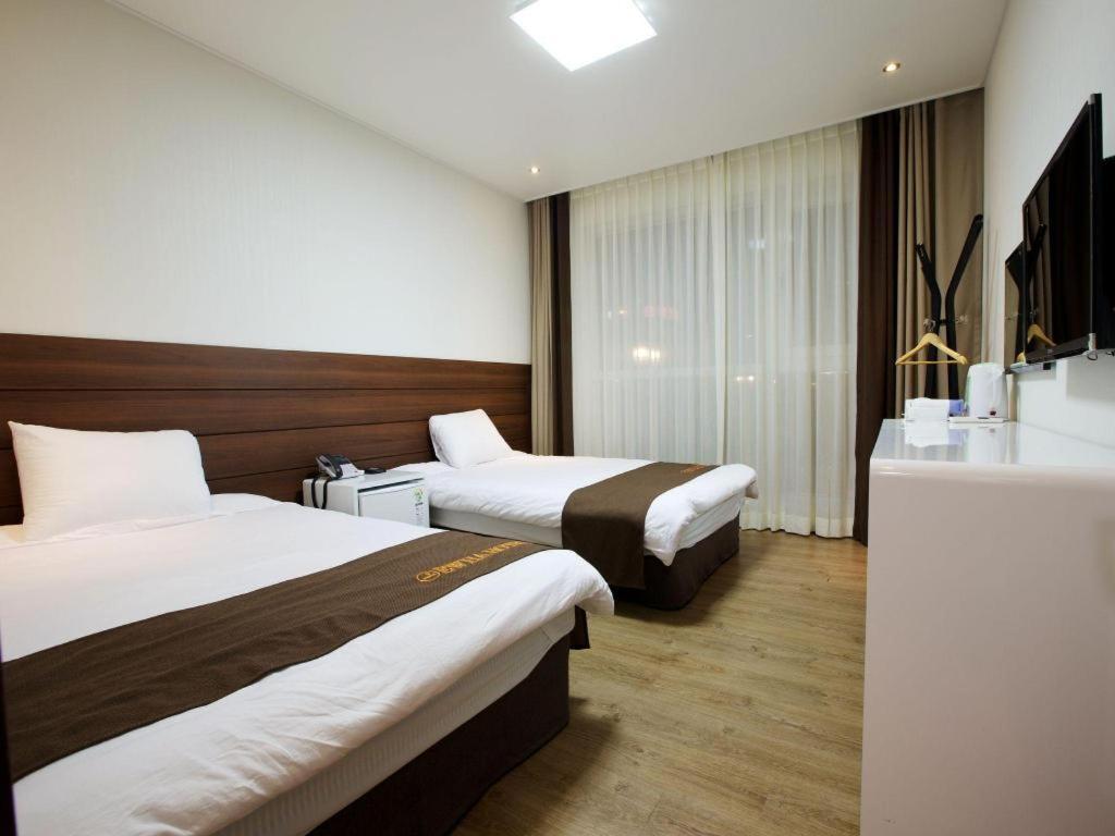 Ewha Hotel Jeju Extérieur photo