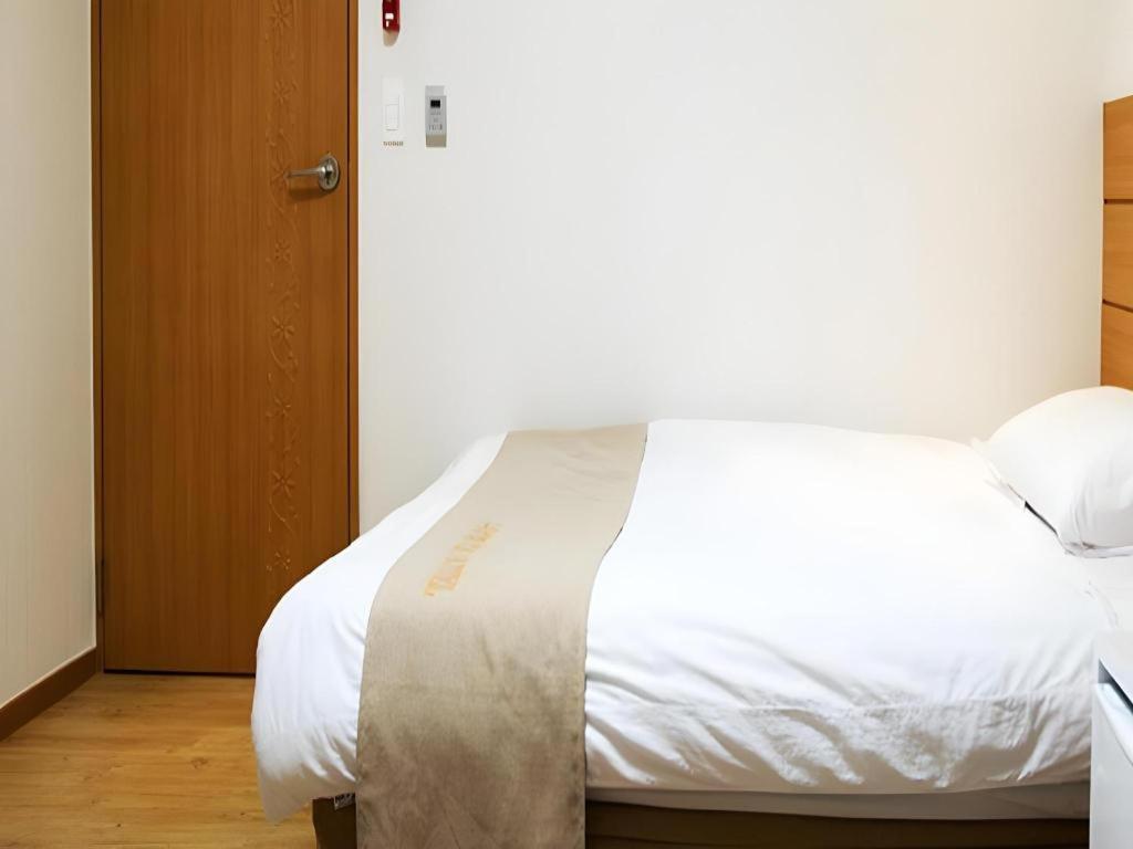Ewha Hotel Jeju Extérieur photo